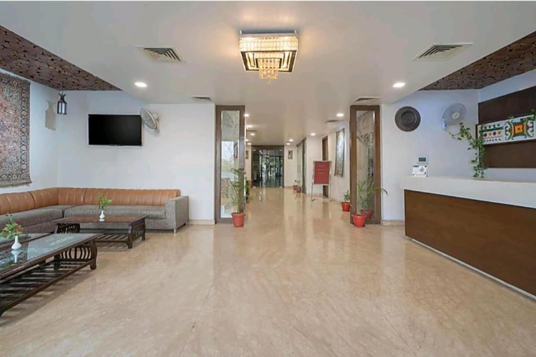 Hotel Agra Grande By Goyal Hoteliers المظهر الخارجي الصورة