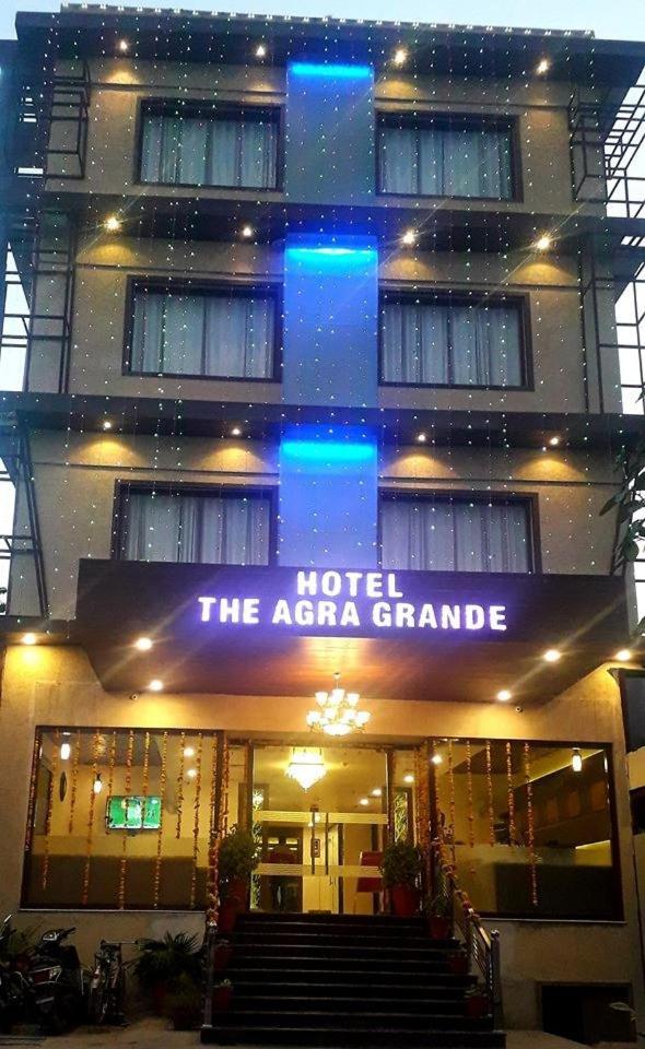 Hotel Agra Grande By Goyal Hoteliers المظهر الخارجي الصورة