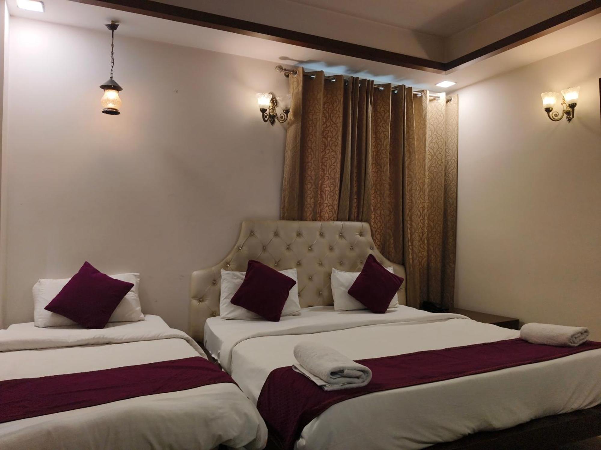 Hotel Agra Grande By Goyal Hoteliers المظهر الخارجي الصورة