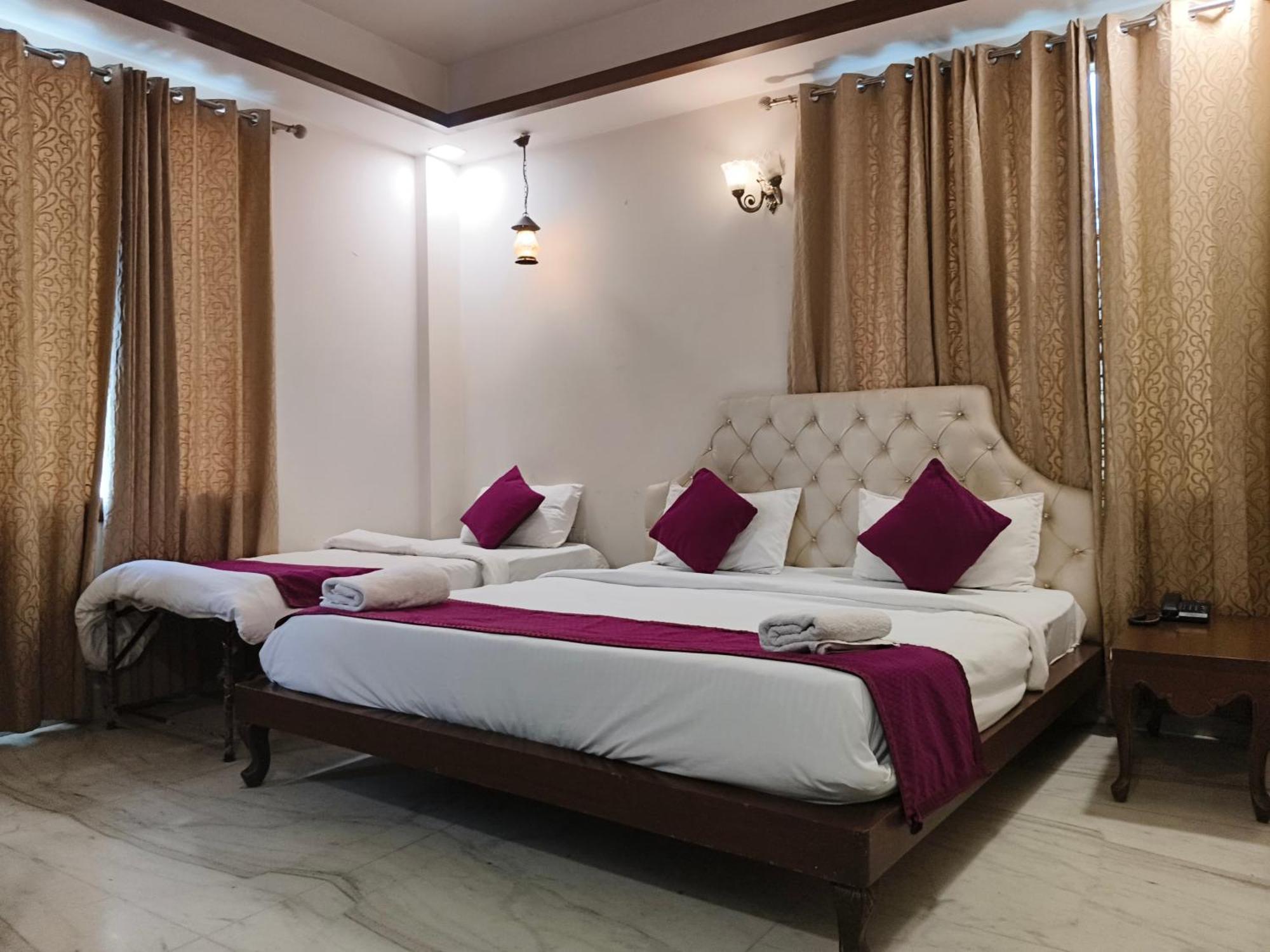Hotel Agra Grande By Goyal Hoteliers المظهر الخارجي الصورة